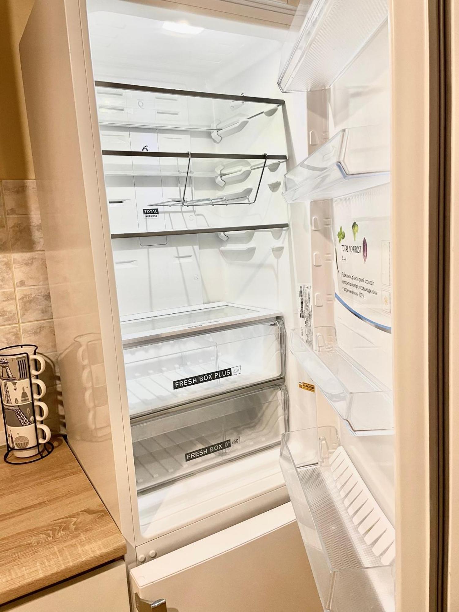 двохкімнатні в центри на князя лева 11 Apartment *
